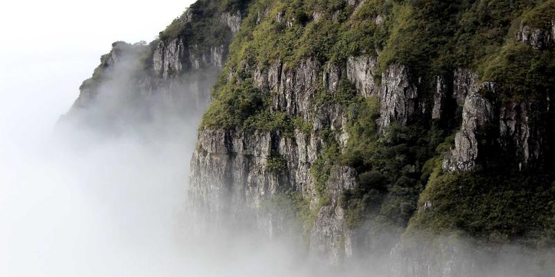 揭秘东欧传统黑桑拿：古老疗愈智慧如何通过现代桑拿设备焕发新生